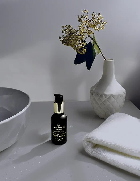 Living Nature Sérum de nuit régénérant avancé 30 millilitres extra image