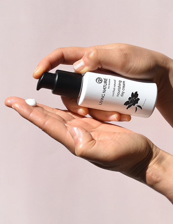 Living Nature Nourishing daycream 60.00 Milliliter extra image