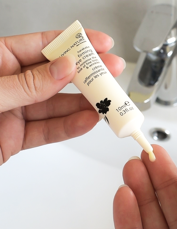 Living Nature Crème raffermissante pour les yeux 10.00 Millilitres extra image