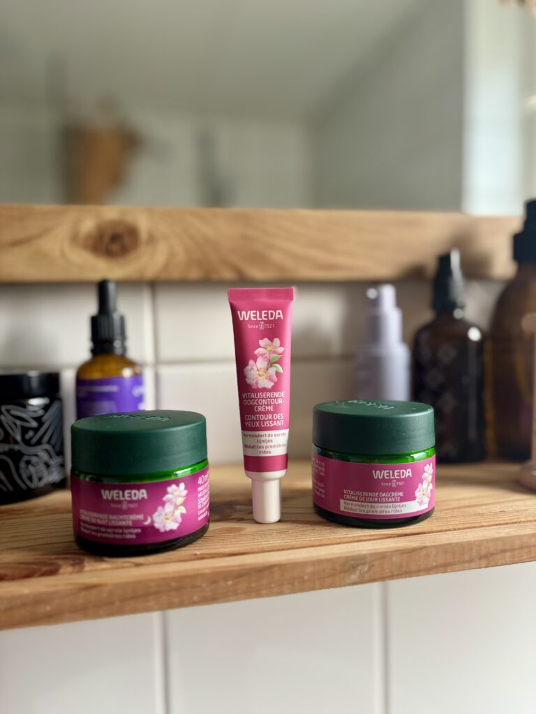 Weleda Wilde rozen & witte thee dagcreme 40.00 Milliliter extra image